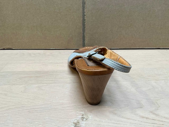 Design damesschoen met hak 38 - afbeelding 4 van  7