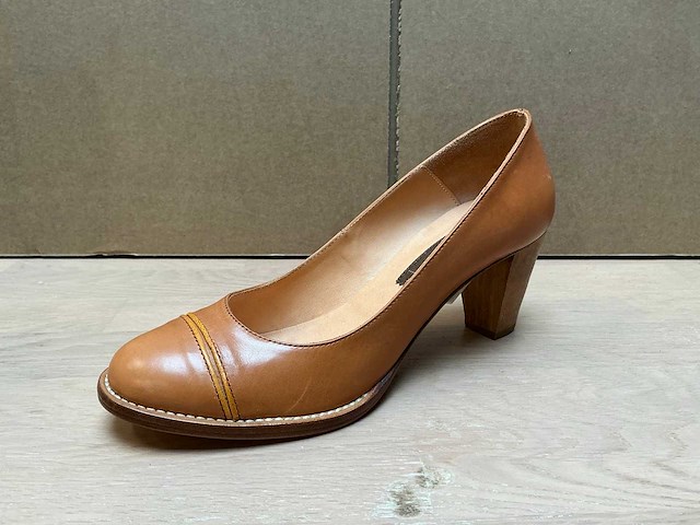 Design damesschoen met hak 38 - afbeelding 1 van  7