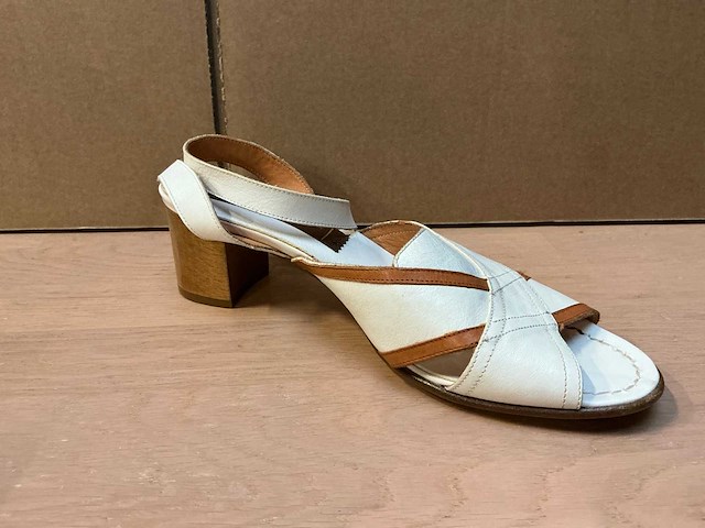 Design damesschoen met hak 38 - afbeelding 2 van  7