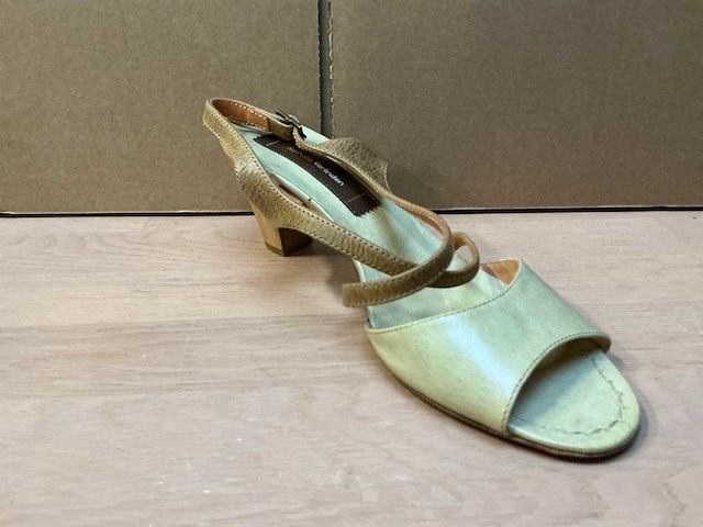 Design damesschoen met hak 38 - afbeelding 2 van  7