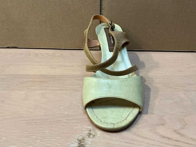 Design damesschoen met hak 38 - afbeelding 3 van  7