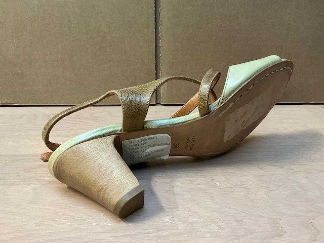 Design damesschoen met hak 38 - afbeelding 5 van  7