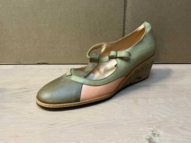 Design damesschoen met hak 38 - afbeelding 1 van  7