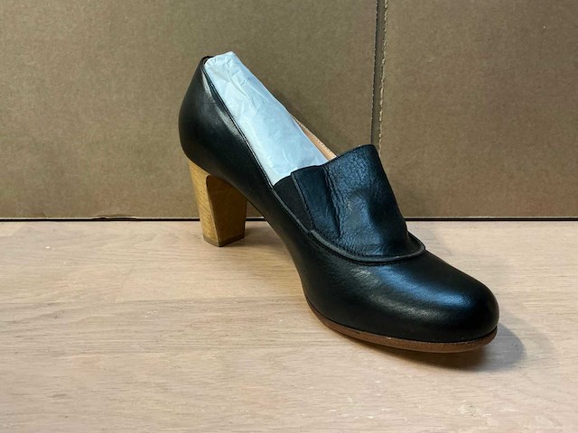 Design damesschoen met hak 38 - afbeelding 2 van  7