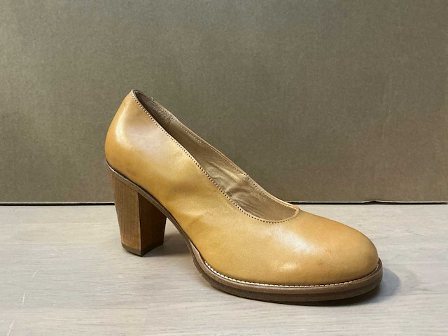 Design damesschoen met hak 38 - afbeelding 1 van  6