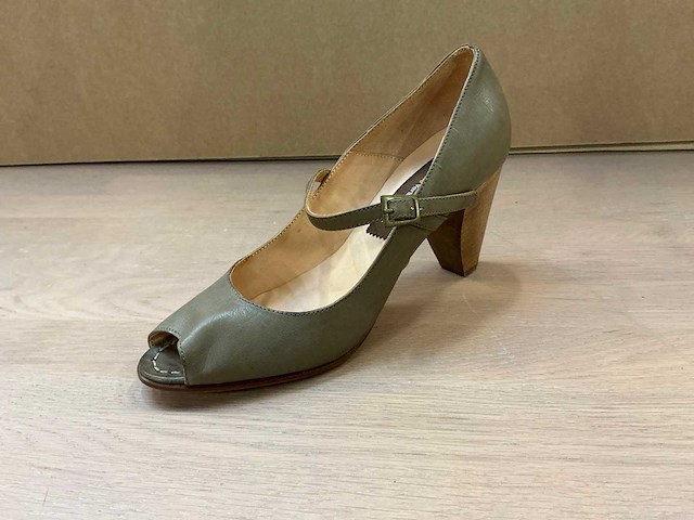 Design damesschoen met hak 38 - afbeelding 1 van  6