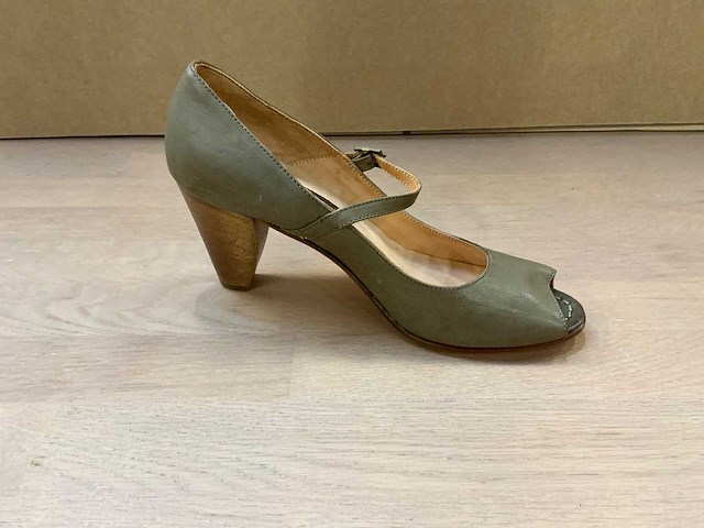 Design damesschoen met hak 38 - afbeelding 3 van  6