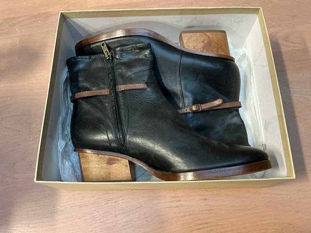 Design damesschoen met hak 38 - afbeelding 6 van  7