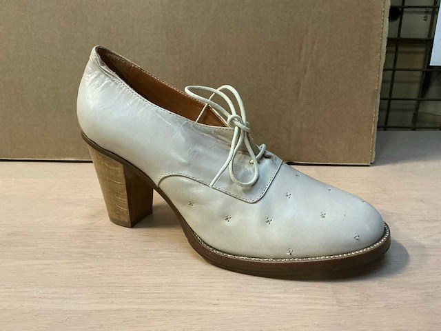 Design damesschoen met hak 38 - afbeelding 1 van  6