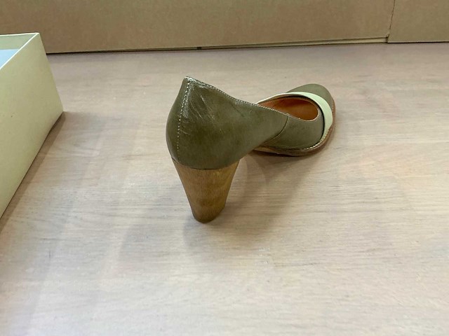 Design damesschoen met hak 38 - afbeelding 6 van  9