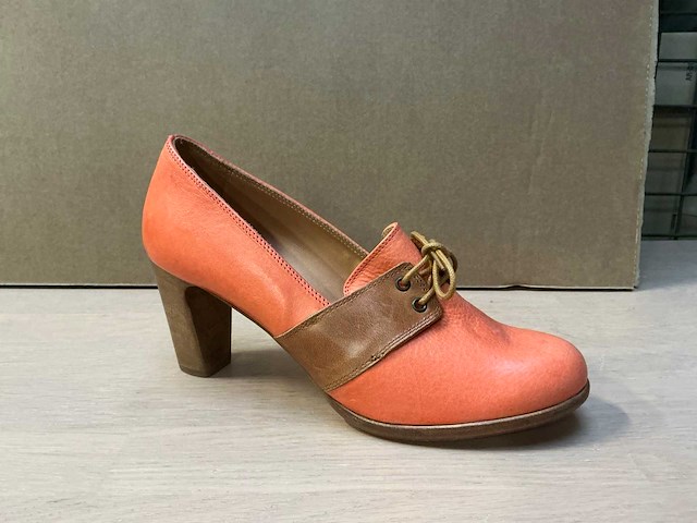 Design damesschoen met hak 38 - afbeelding 1 van  6