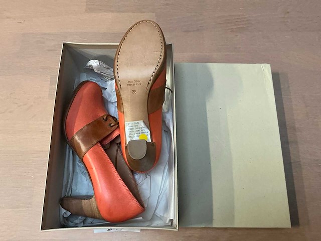 Design damesschoen met hak 38 - afbeelding 4 van  6