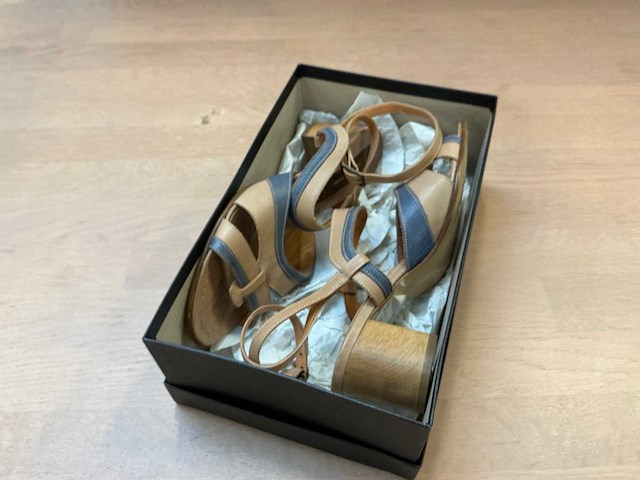 Design damesschoen met hak 38 - afbeelding 6 van  6