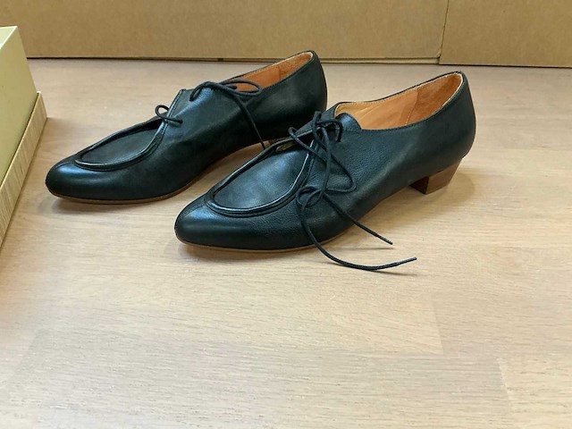 Design damesschoen met hak 38 - afbeelding 1 van  8