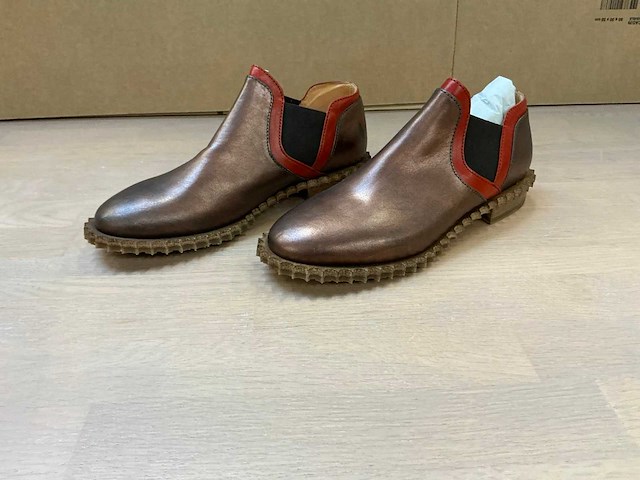 Design damesschoen met hak 38 - afbeelding 1 van  6