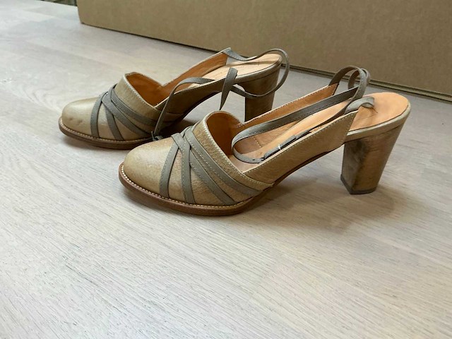 Design damesschoen met hak 38 - afbeelding 3 van  8