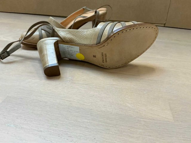 Design damesschoen met hak 38 - afbeelding 7 van  8