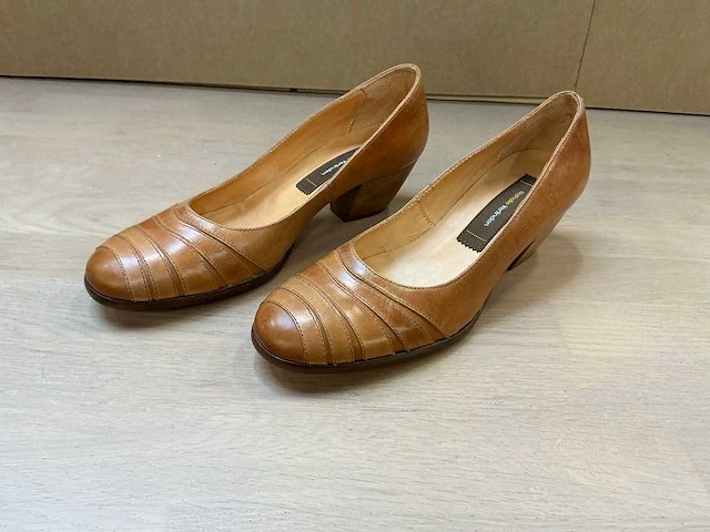 Design damesschoen met hak 38 - afbeelding 1 van  7