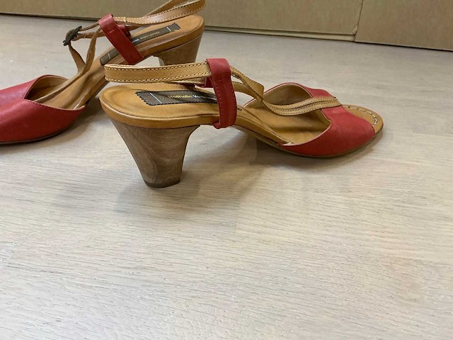 Design damesschoen met hak 38 - afbeelding 4 van  7