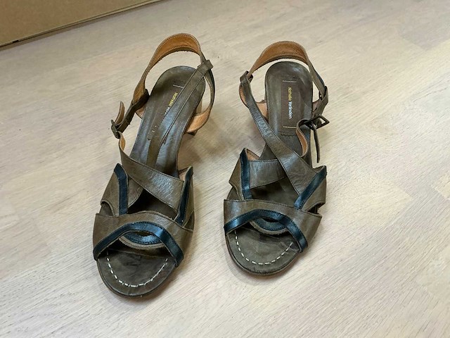 Design damesschoen met hak 38 - afbeelding 2 van  6