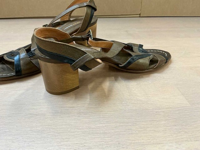 Design damesschoen met hak 38 - afbeelding 5 van  6