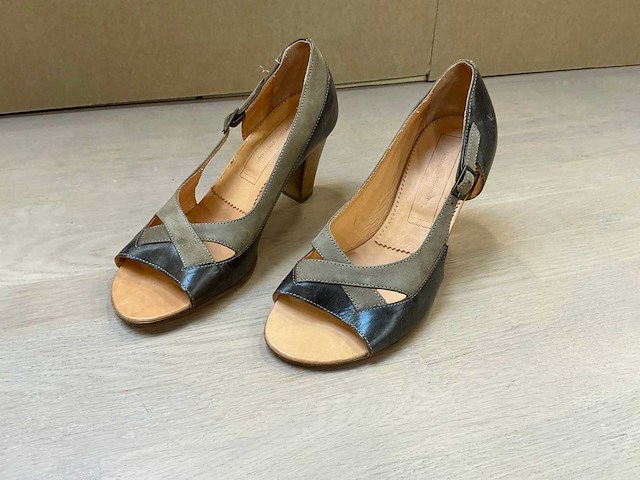 Design damesschoen met hak 38 - afbeelding 1 van  7