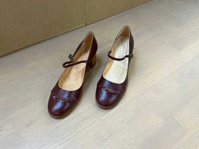 Design damesschoen met hak 38 - afbeelding 3 van  7