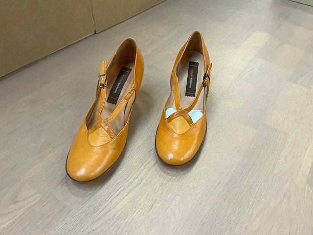 Design damesschoen met hak 38 - afbeelding 2 van  7