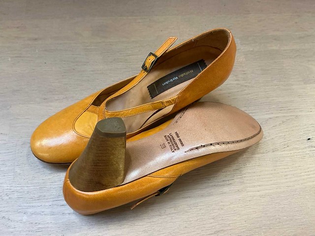 Design damesschoen met hak 38 - afbeelding 6 van  7