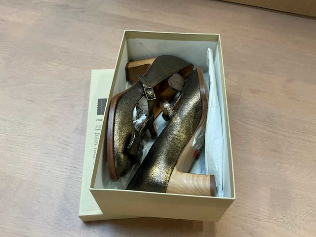 Design damesschoen met hak 38 - afbeelding 6 van  6