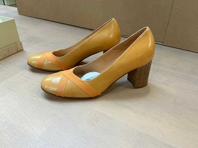 Design damesschoen met hak 38 - afbeelding 3 van  6