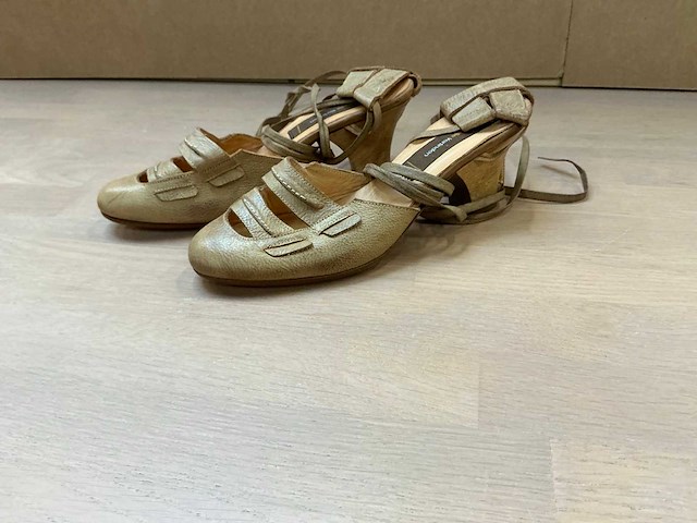 Design damesschoen met hak 38 - afbeelding 2 van  6