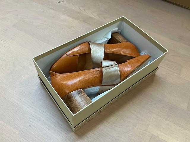 Design damesschoen met hak 38 - afbeelding 6 van  6