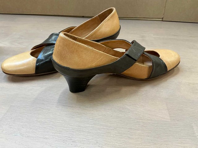 Design damesschoen met hak 38 - afbeelding 4 van  6