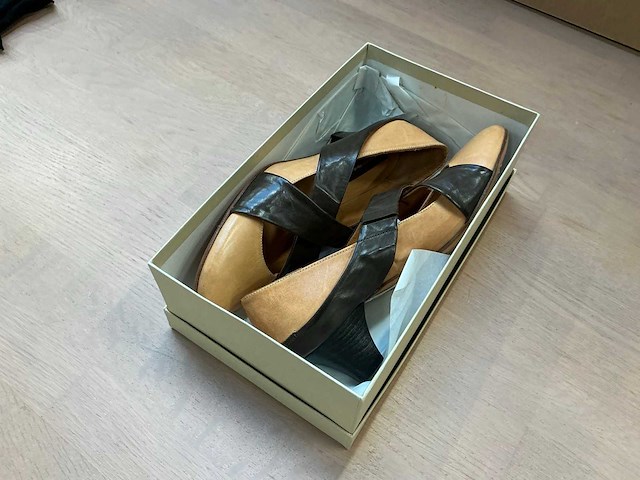 Design damesschoen met hak 38 - afbeelding 6 van  6