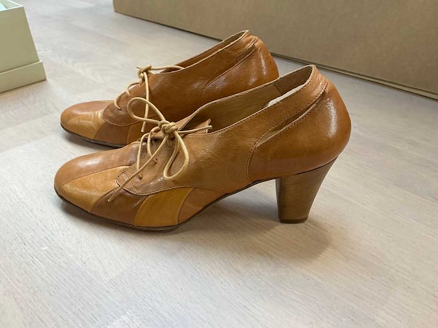 Design damesschoen met hak 38 - afbeelding 4 van  7