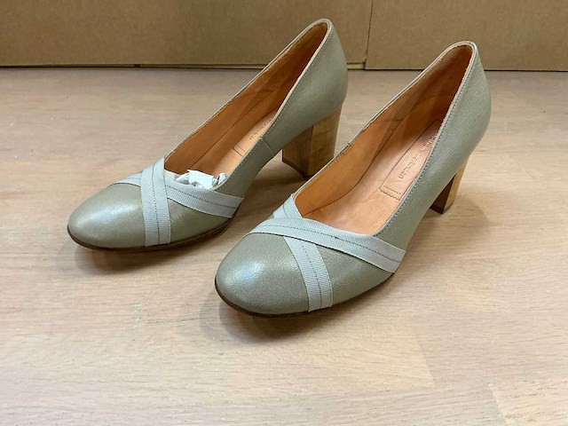 Design damesschoen met hak 38 - afbeelding 1 van  7