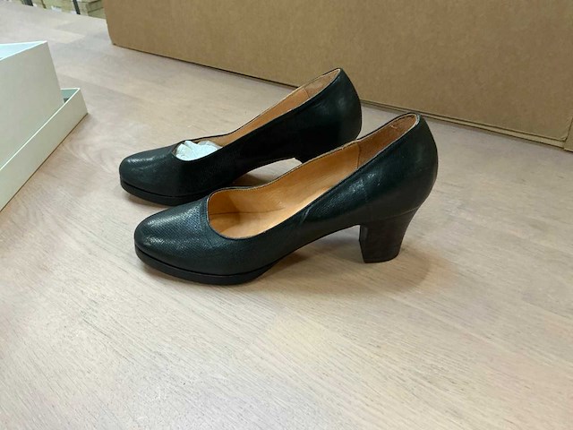 Design damesschoen met hak 38 - afbeelding 3 van  7