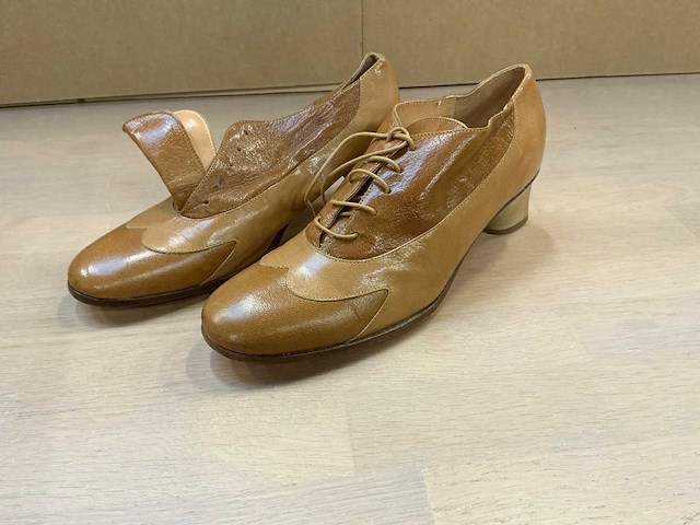 Design damesschoen met hak 38 - afbeelding 1 van  8