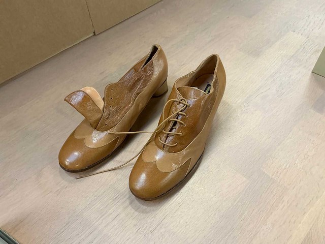 Design damesschoen met hak 38 - afbeelding 3 van  8