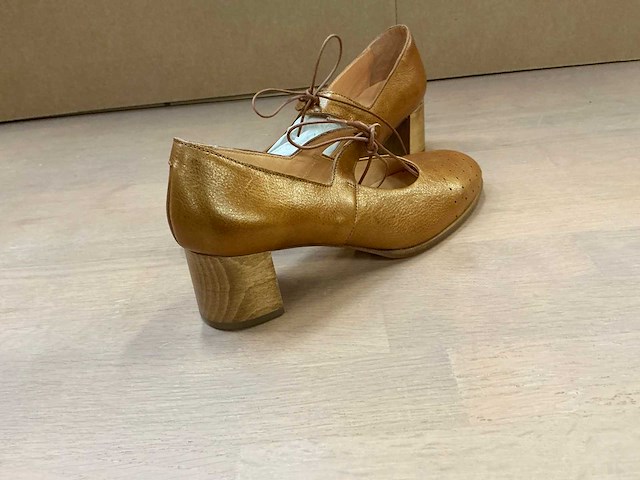 Design damesschoen met hak 38 - afbeelding 4 van  7