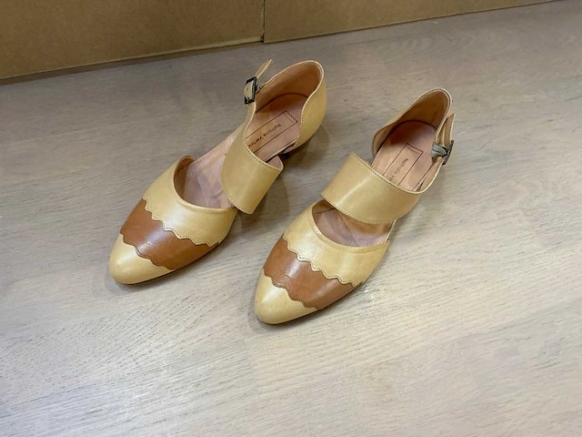 Design damesschoen met hak 38 - afbeelding 2 van  7