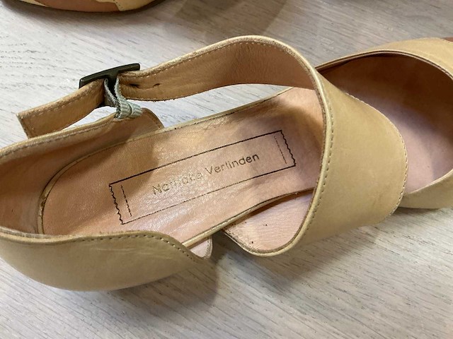 Design damesschoen met hak 38 - afbeelding 5 van  7