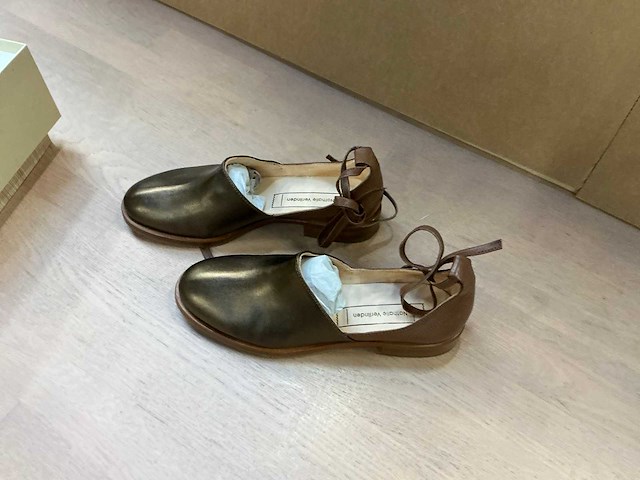 Design damesschoen met hak 38 - afbeelding 3 van  7