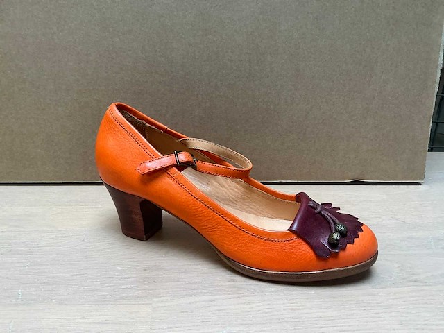 Design damesschoen met hak 38 - afbeelding 1 van  6