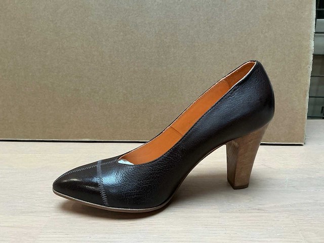 Design damesschoen met hak 38 - afbeelding 1 van  6