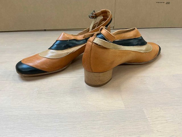 Design damesschoen met hak 40,5 - afbeelding 4 van  6