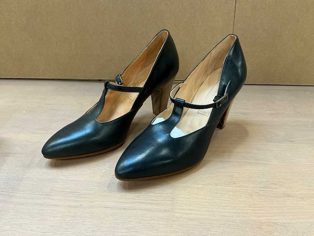 Design damesschoen met hak 40,5 - afbeelding 1 van  8