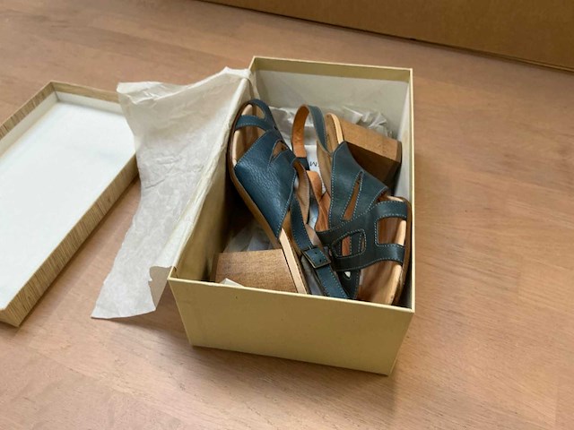 Design damesschoen met hak 40 - afbeelding 7 van  7