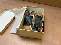 Design damesschoen met hak 40 - afbeelding 7 van  7